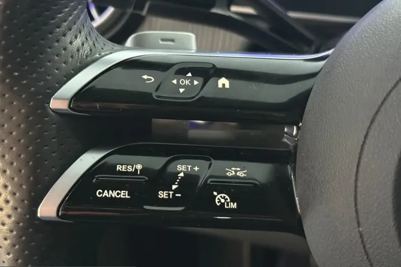 Mercedes-Benz EQE din 2025 cu 20.000 km - oferta MER215837 - foto 18