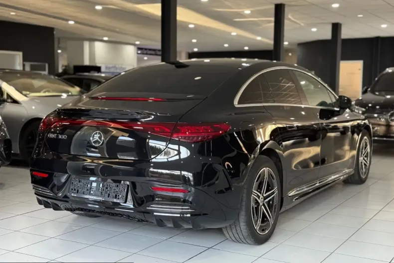 Mercedes-Benz EQE din 2025 cu 20.000 km - oferta MER215837 - foto 21