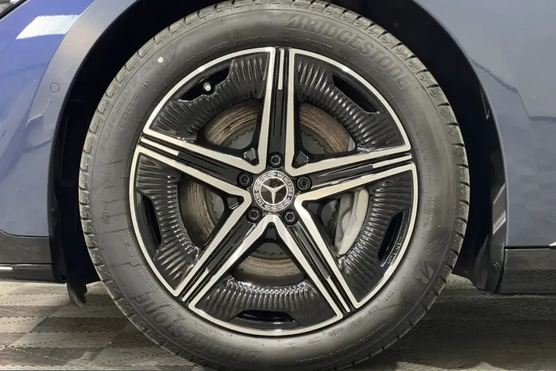 Mercedes-Benz EQE din 2025 cu 9.998 km - oferta MER215838 - foto 3