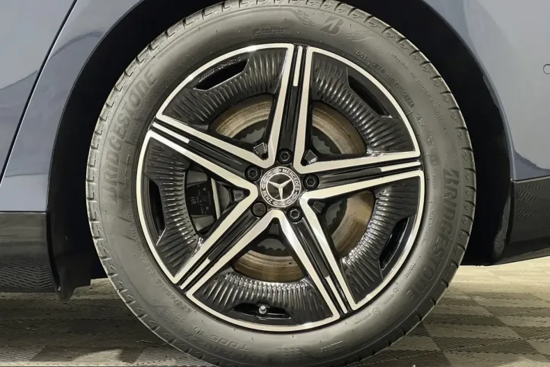 Mercedes-Benz EQE din 2025 cu 9.998 km - oferta MER215838 - foto 18