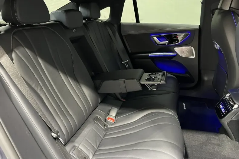Mercedes-Benz EQE din 2025 cu 9.998 km - oferta MER215838 - foto 26