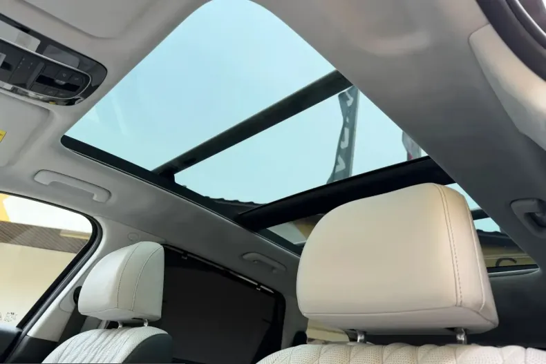 Hyundai Santa Fe din 2022 cu 70.650 km - oferta HYU215840 - foto 16