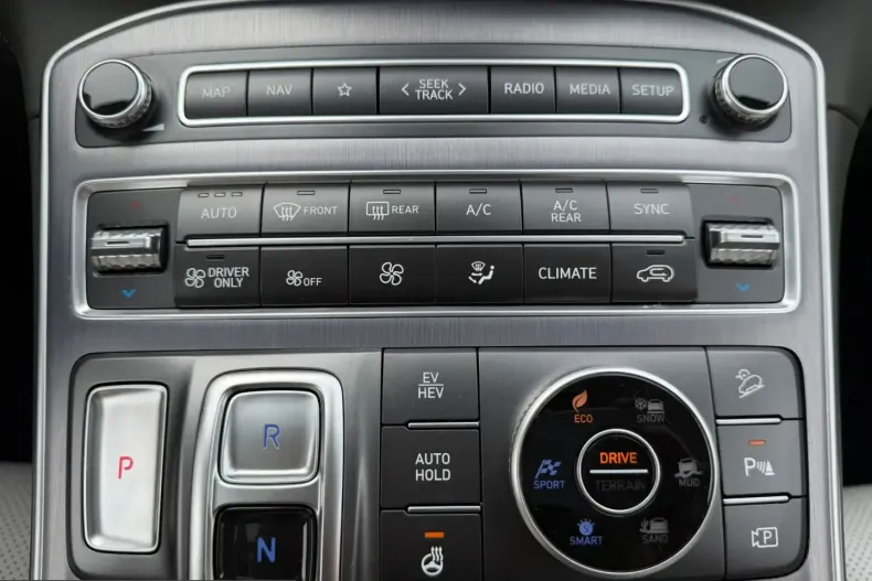 Hyundai Santa Fe din 2022 cu 70.650 km - oferta HYU215840 - foto 18
