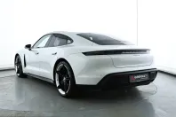 Porsche Taycan din 2023 cu 63.631 km - oferta POR215847 - foto 3