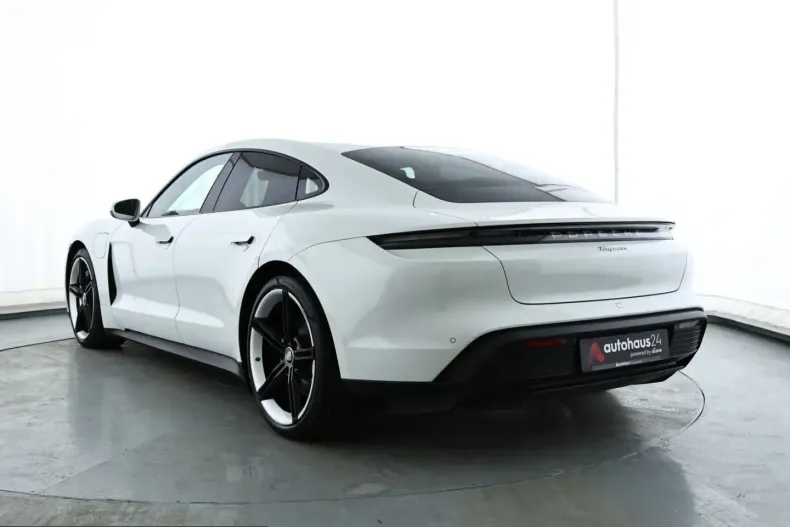 Porsche Taycan din 2023 cu 63.631 km - oferta POR215847 - foto 3