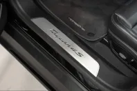 Porsche Taycan din 2023 cu 19.800 km - oferta POR215849 - foto 22