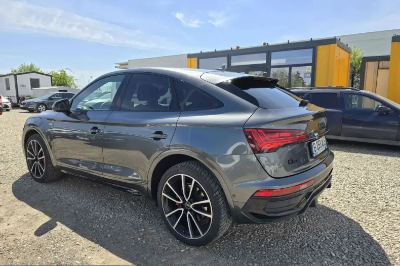 Audi Q5 din 2022 cu 63.591 km - oferta AUD215855 - foto 5