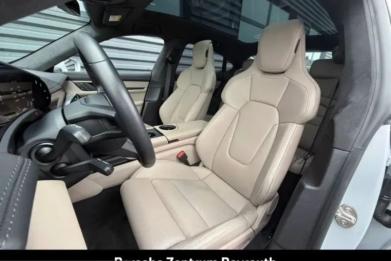 Porsche Taycan din 2023 cu 17.900 km - oferta POR215861 - foto 5