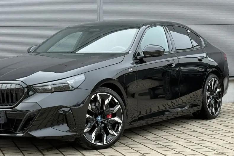 BMW 550 (Seria 5) din 2024 cu 23.843 km - oferta BMW215862 - foto 6