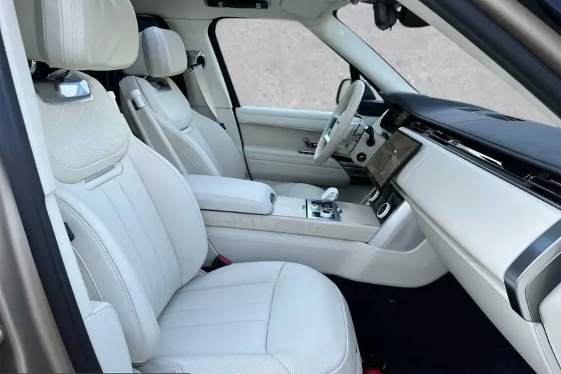 Land Rover Range Rover din 2023 cu 1.550 km - oferta LAN215864 - foto 3