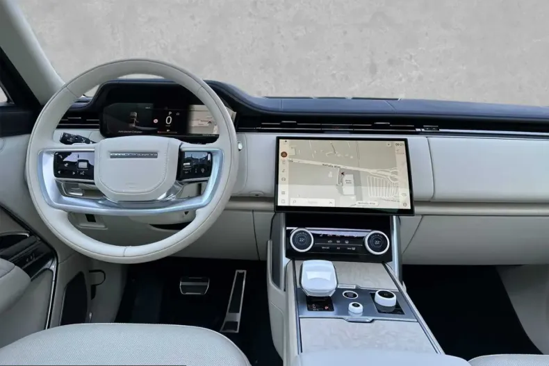 Land Rover Range Rover din 2023 cu 1.550 km - oferta LAN215864 - foto 4