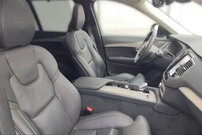 Volvo XC90 din 2024 cu 27.000 km - oferta VOL215874 - foto 9
