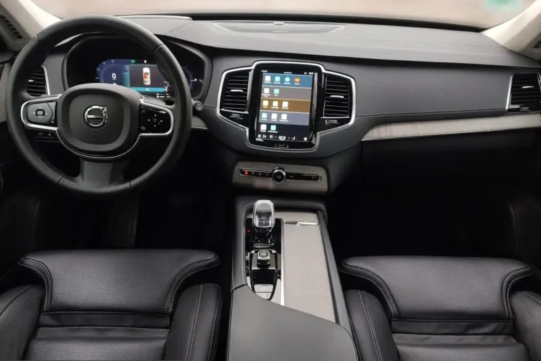 Volvo XC90 din 2024 cu 27.000 km - oferta VOL215874 - foto 10