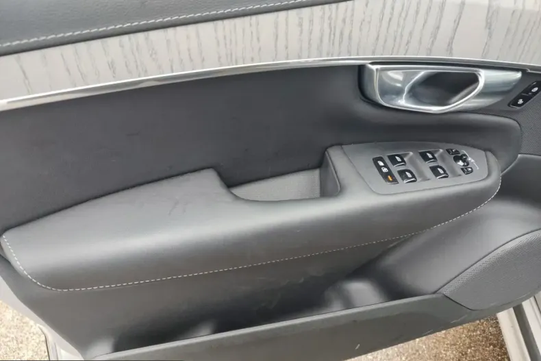 Volvo XC90 din 2024 cu 27.000 km - oferta VOL215874 - foto 15