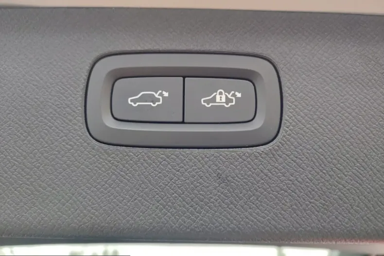 Volvo XC90 din 2024 cu 27.000 km - oferta VOL215874 - foto 19