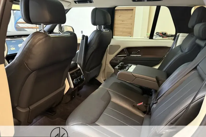 Land Rover Range Rover din 2022 cu 35.788 km - oferta LAN215876 - foto 11