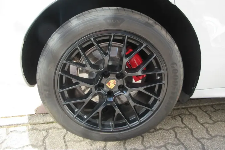 Porsche Macan din 2022 cu 46.000 km - oferta POR215877 - foto 8