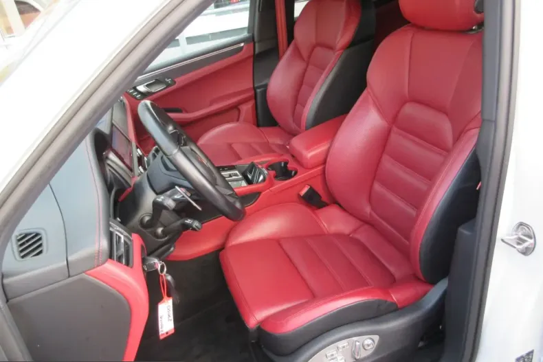Porsche Macan din 2022 cu 46.000 km - oferta POR215877 - foto 21