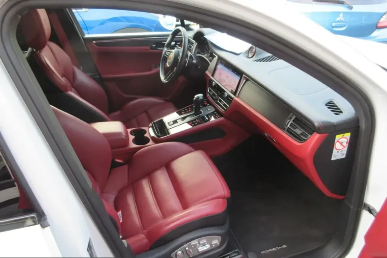 Porsche Macan din 2022 cu 46.000 km - oferta POR215877 - foto 23