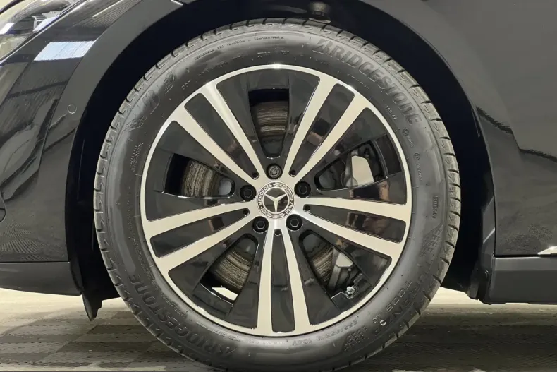 Mercedes-Benz EQE din 2025 cu 15.962 km - oferta MER215893 - foto 3