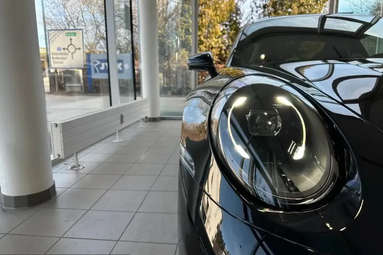 Porsche 992 din 2025 cu 25 km - oferta POR215897 - foto 3