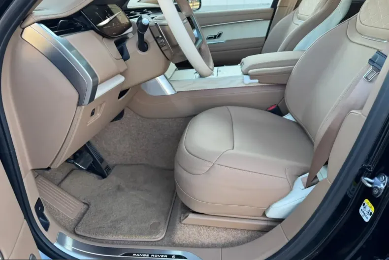 Land Rover Range Rover din 2026 cu 5 km - oferta LAN215900 - foto 7