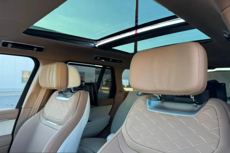 Land Rover Range Rover din 2026 cu 5 km - oferta LAN215900 - foto 10