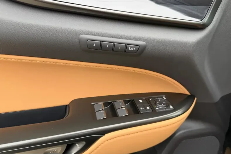 Lexus NX 450h din 2026 cu 6 km - oferta LEX215901 - foto 20