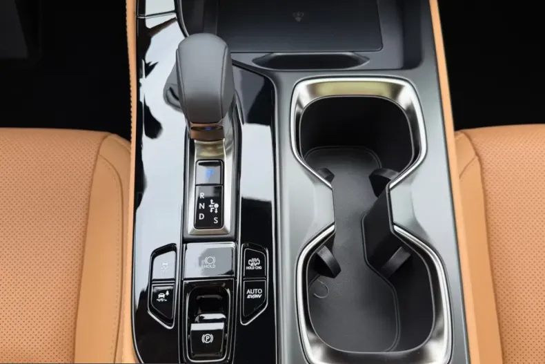 Lexus NX 450h din 2026 cu 6 km - oferta LEX215901 - foto 25