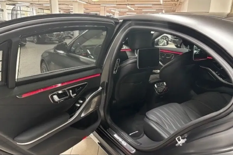 Mercedes-Benz S 63 AMG (Clasa S) din 2023 cu 6.298 km - oferta MER215902 - foto 14