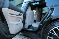 Porsche Taycan din 2024 cu 5.000 km - oferta POR215910 - foto 9