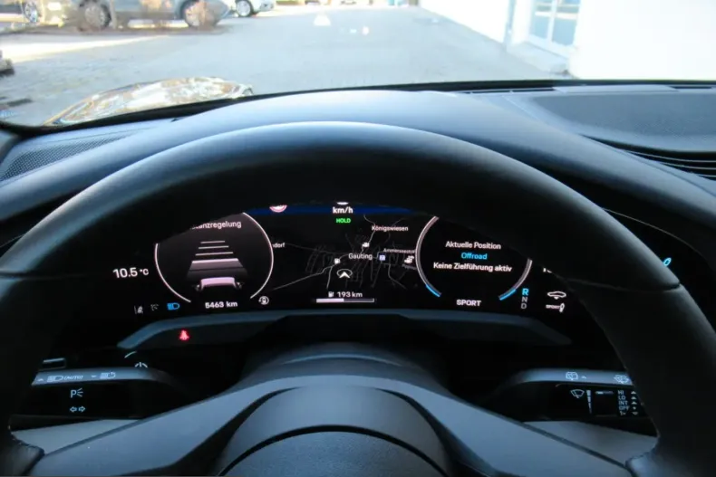 Porsche Taycan din 2024 cu 5.000 km - oferta POR215910 - foto 13
