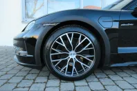 Porsche Taycan din 2024 cu 5.000 km - oferta POR215910 - foto 18