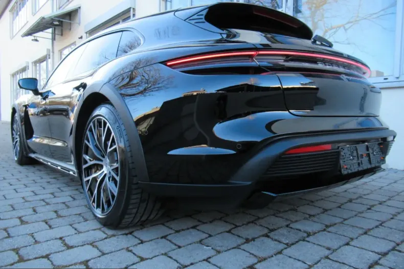 Porsche Taycan din 2024 cu 5.000 km - oferta POR215910 - foto 22