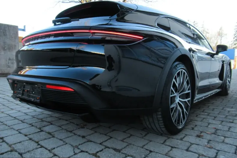 Porsche Taycan din 2024 cu 5.000 km - oferta POR215910 - foto 23