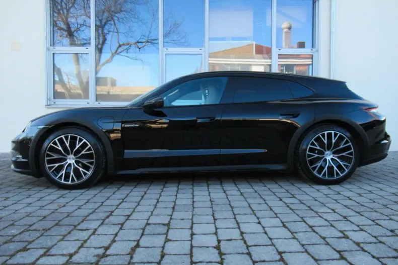 Porsche Taycan din 2024 cu 5.000 km - oferta POR215910 - foto 25
