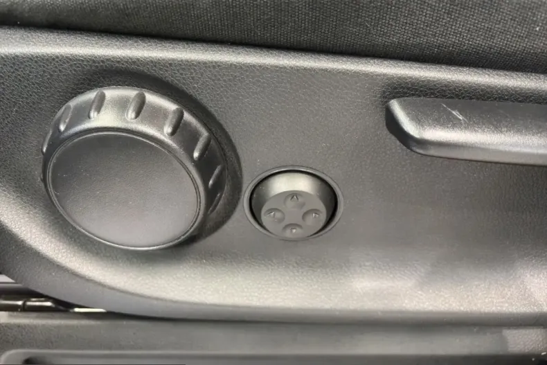 Mercedes-Benz V 220 (Clasa V) din 2025 cu 22.543 km - oferta MER215912 - foto 15