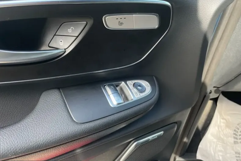 Mercedes-Benz V 250 (Clasa V) din 2025 cu 42.899 km - oferta MER215914 - foto 5