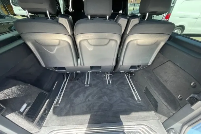 Mercedes-Benz V 250 (Clasa V) din 2025 cu 42.899 km - oferta MER215914 - foto 10