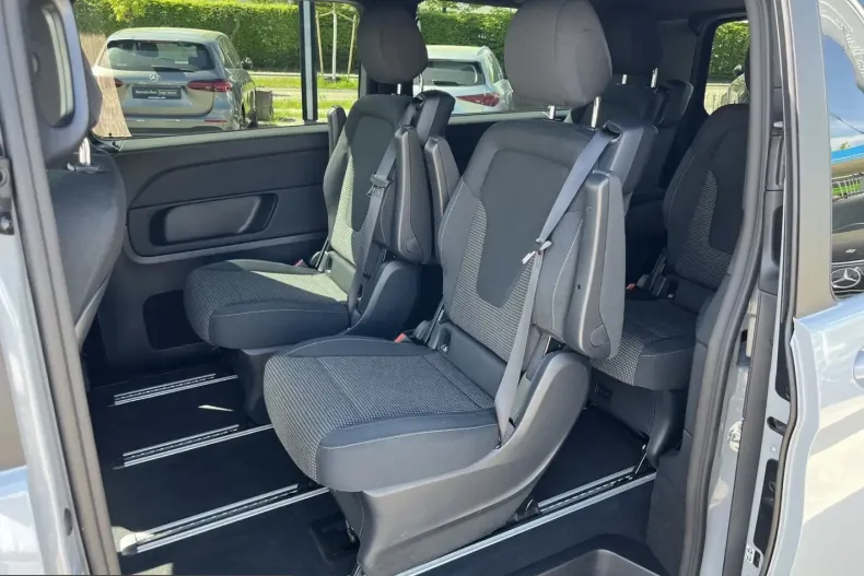 Mercedes-Benz V 250 (Clasa V) din 2025 cu 17.094 km - oferta MER215916 - foto 10