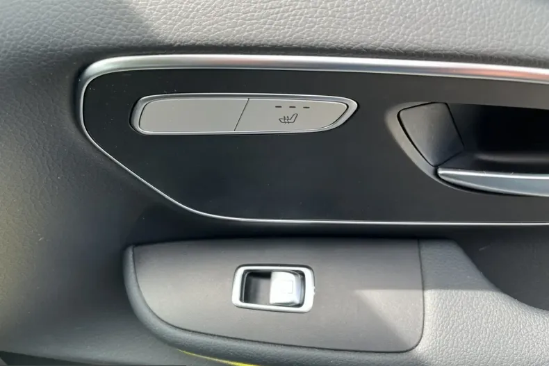 Mercedes-Benz V 220 (Clasa V) din 2024 cu 20.991 km - oferta MER215917 - foto 13