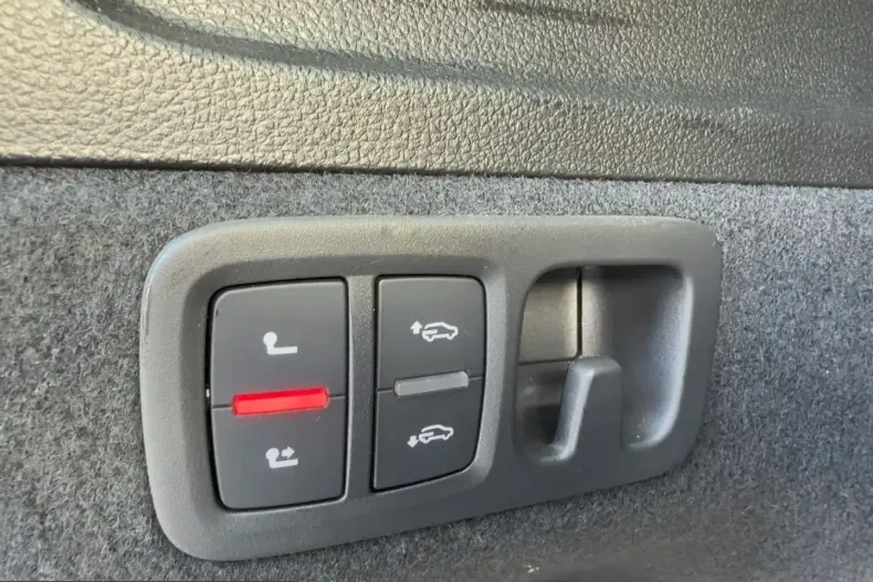 Audi SQ7 din 2025 cu 22.214 km - oferta AUD215927 - foto 16