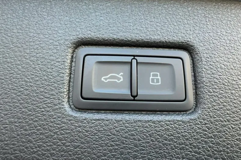 Audi SQ7 din 2025 cu 22.214 km - oferta AUD215927 - foto 17