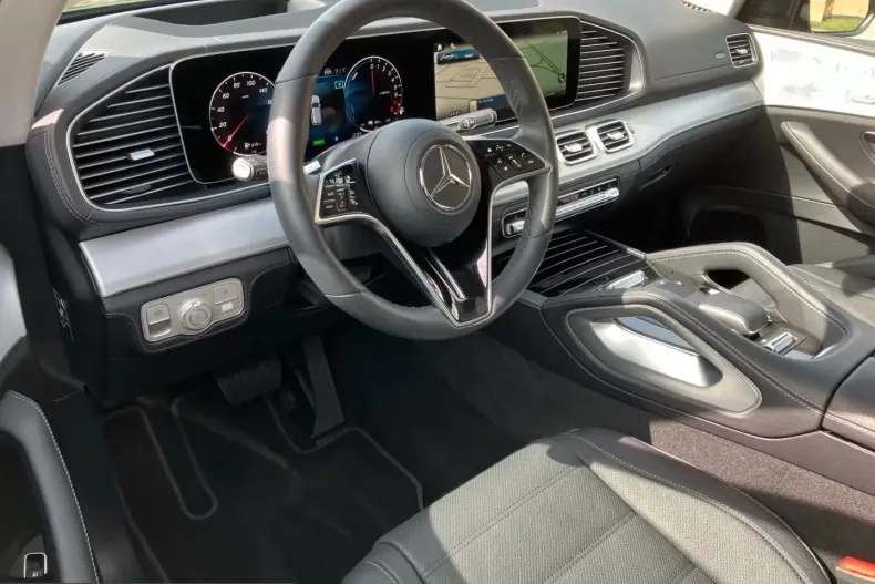 Mercedes-Benz GLE 400 (Clasa GLE) din 2025 cu 8.700 km - oferta MER215929 - foto 8