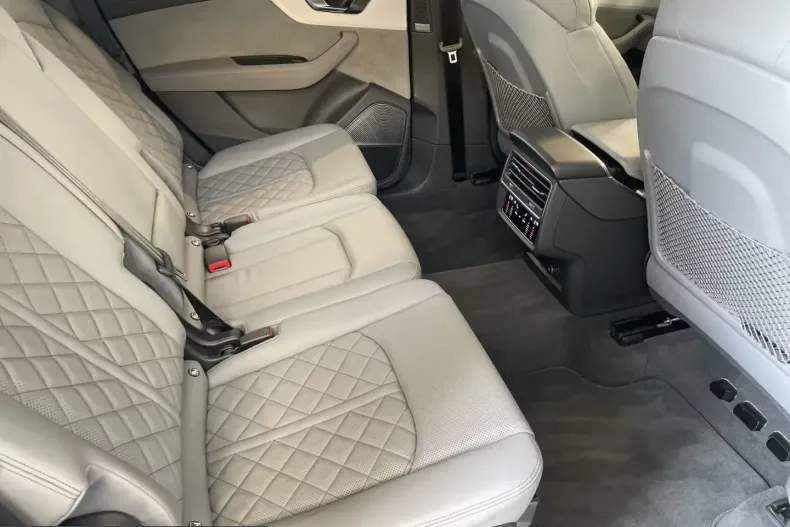 Audi SQ7 din 2022 cu 77.570 km - oferta AUD215932 - foto 10
