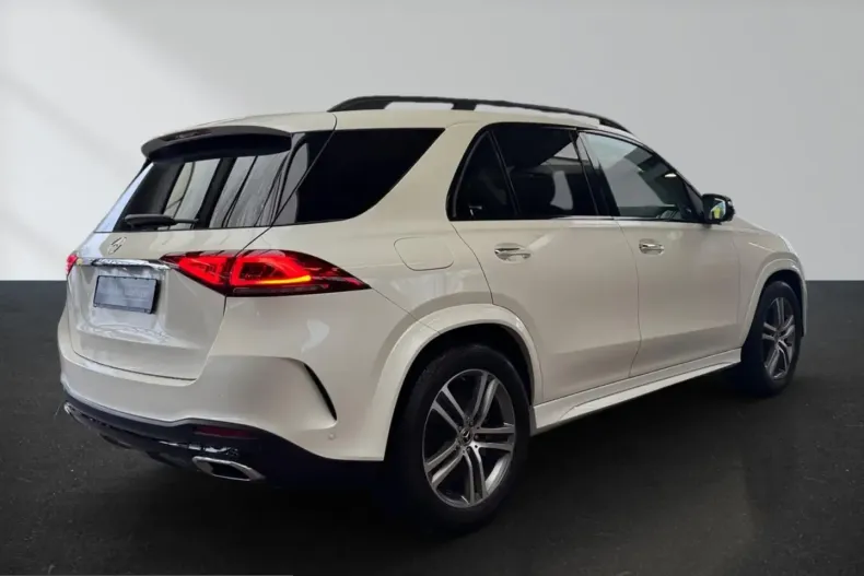 Mercedes-Benz GLE 400 (Clasa GLE) din 2022 cu 27.000 km - oferta MER215940 - foto 8