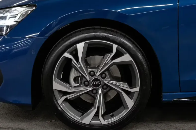 Audi A3 din 2024 cu 9.832 km - oferta AUD215941 - foto 7