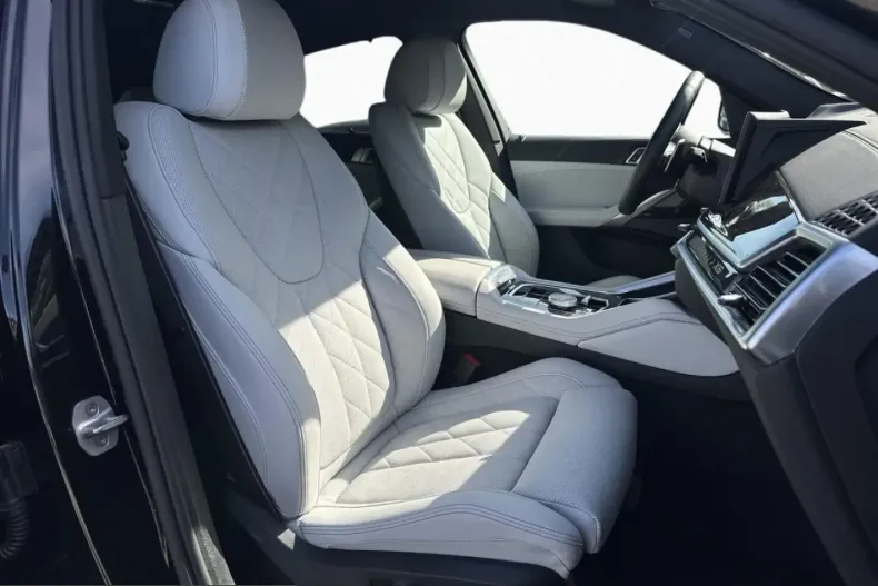 BMW X6 (Seria X) din 2025 cu 15.417 km - oferta BMW215942 - foto 10