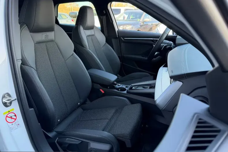 Audi A3 din 2025 cu 7.553 km - oferta AUD215950 - foto 16