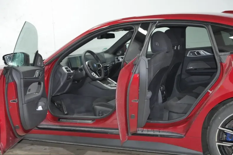BMW i4 (Seria 4) din 2025 cu 23.870 km - oferta BMW215958 - foto 7